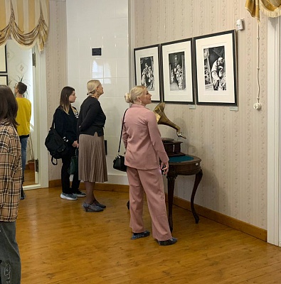 В Ефремовском Доме-музее И.А. Бунина открылась выставка из музейного собрания Дома Гоголя